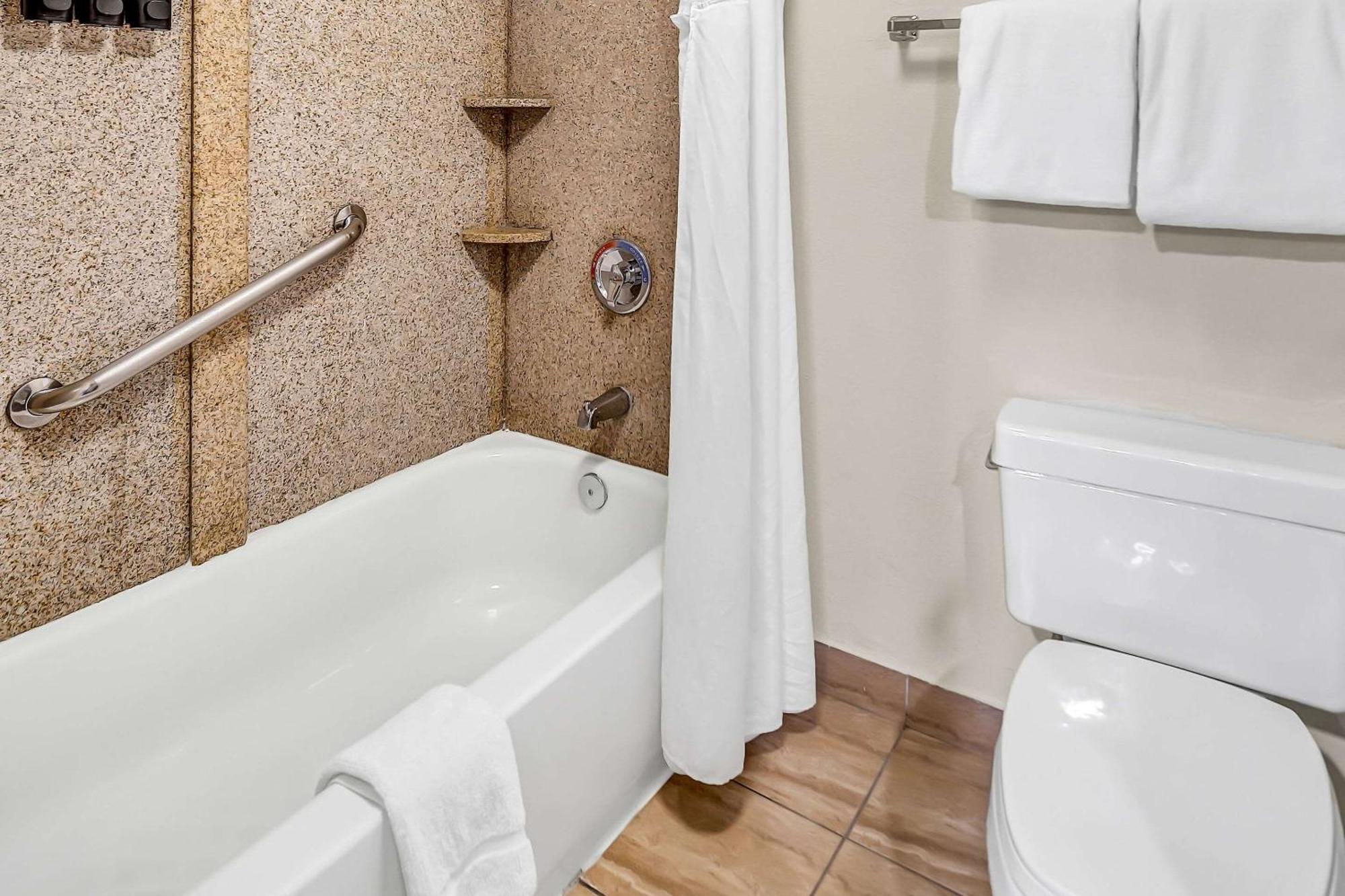 Radisson Hotel Schaumburg Ngoại thất bức ảnh