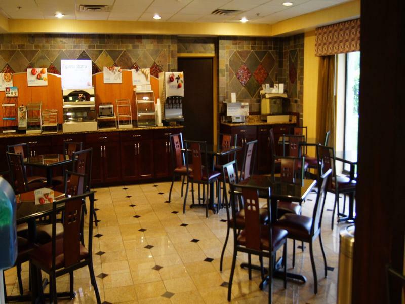 Radisson Hotel Schaumburg Ngoại thất bức ảnh